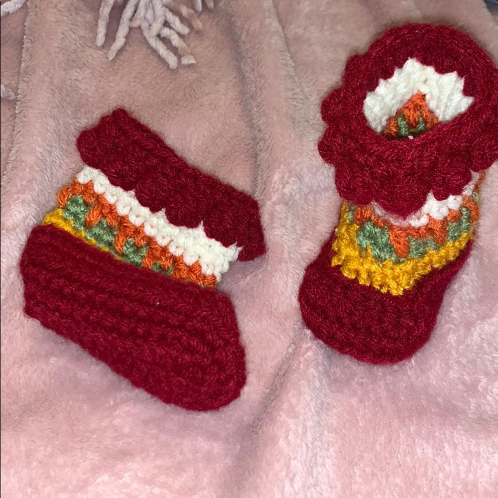 Knitted boots